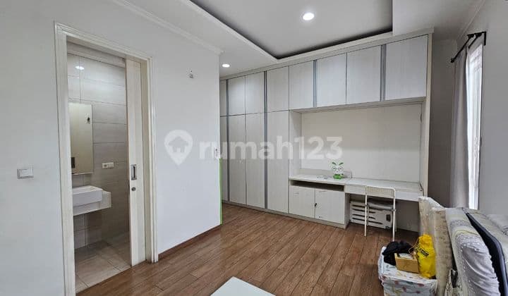Rare Find, House for Rent in Alam Sutera, Leora Cluster.
