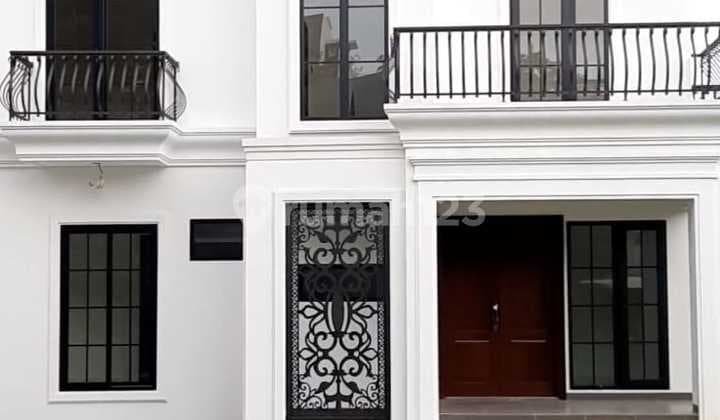Rumah Brand NEW Desain American Classic di the Icon BSD City
