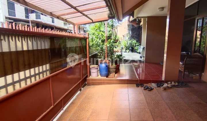 Rumah Mewah Strategis Tengah Kota Bandung di Turangga SHM