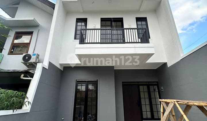 Rumah Baru Siap Huni Di Turangga Tengah Kota Bandung SHM