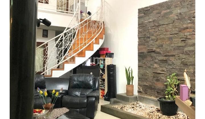 Dijual Rumah Dalam Komplek One Gate System Mitra Dago Antapani Bandung Kota