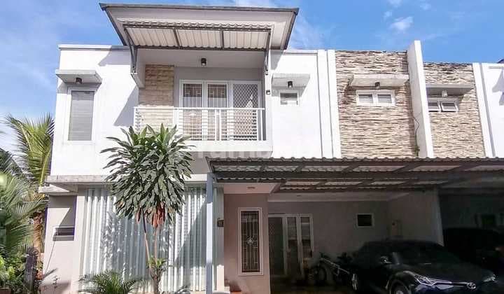 Ready-to-Occupy House in a Cluster Near Pasmod Bintaro in Bintaro