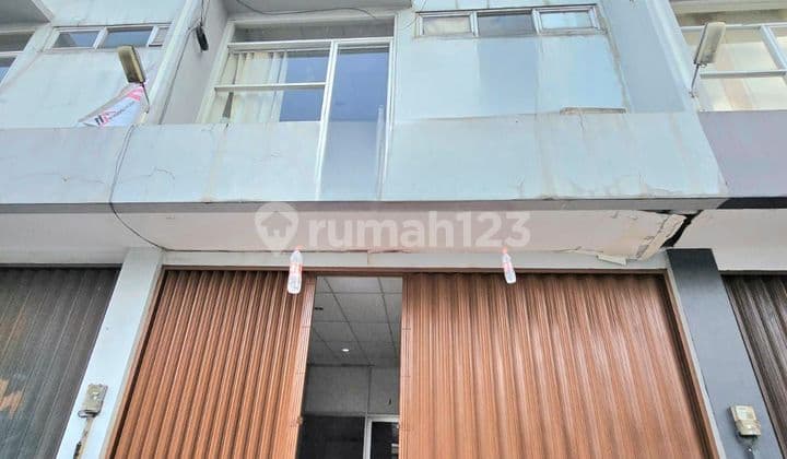 Ruko Pinggir Jalan Veteran Lokasi Strategis Di Jakarta Selatan