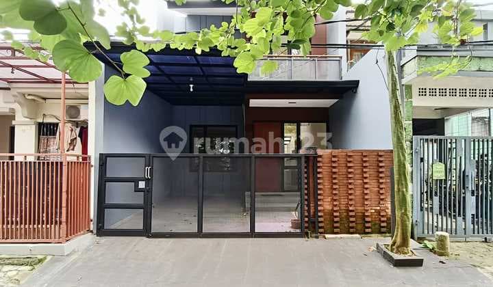 Rumah Mungil Cantik Bergaya Industrial di Kencana Loka BSD