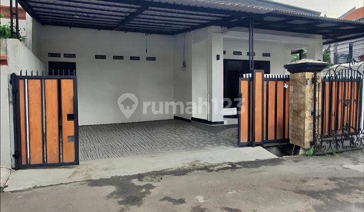 Rumah Hook Siap Huni Dekat Lebak Bulus di Rempoa Tangsel