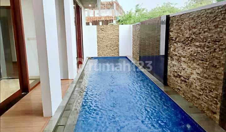 Rumah Dengan Interior Classic Modern Di Jagakarsa Jaksel