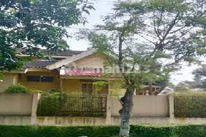 Rumah Posisi Hoek Siap Huni di Sektor 3A Bintaro Dekat Binplaz