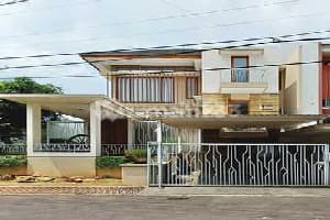 Rumah Rapih dan Nyaman Siap Huni di BSD Dekat Pasar Modern BSD