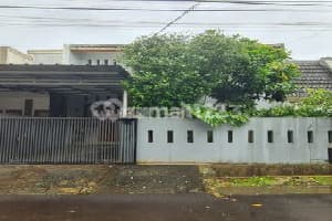 Rumah di Bintaro Sektor 2 Siap Huni Dekat Pondok Ranji