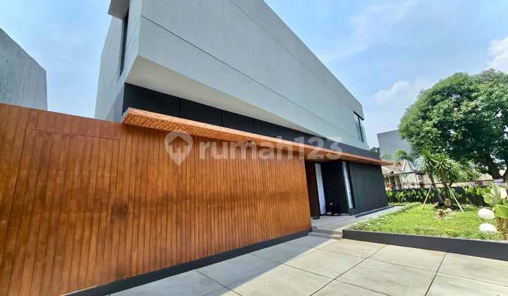 Rumah Mewah Hoek Fully Furnished Ada Whirlpool Di Bsd City