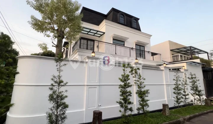 American Classic House in Bintaro Jaya Sector 9, Corner Position