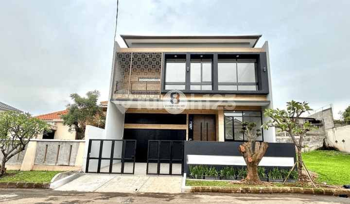 Rumah Dijual Exclusive Tropical House di Bintaro Jaya Sektor 9