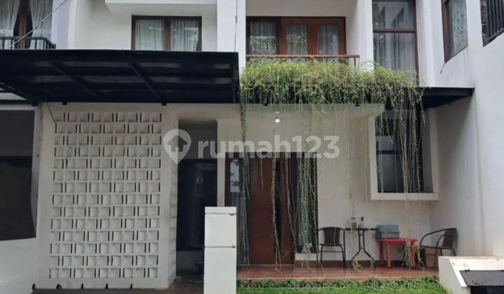Rumah Dijual di Emerald Bintaro Jaya Sektor 9 Rapi Siap Huni