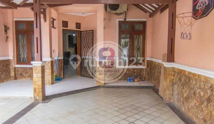 Dijual Hunian Murah Rapih di Bintaro Sektor 9 Posisi Hoek