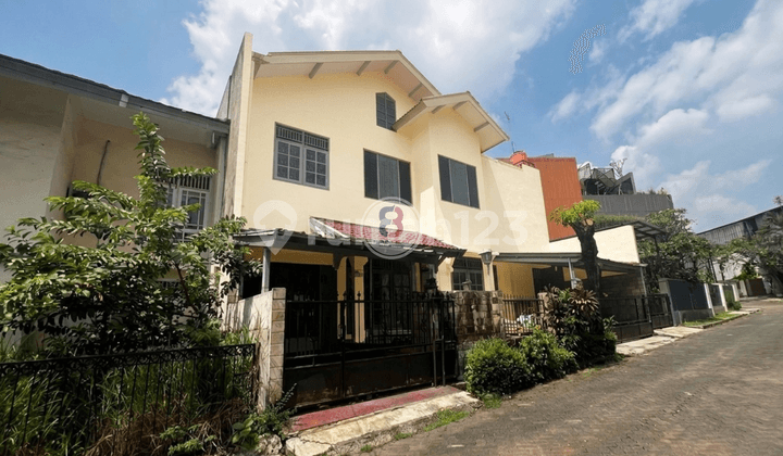 Rumah Hitung Tanah di Bintaro Jaya Sektor 3 Cocok untuk Tinggal Maupun Invest