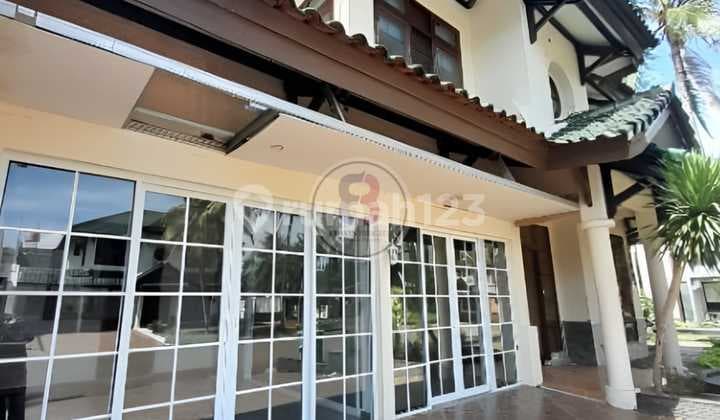 House for Sale in Bintaro Jaya Sector 9 Corner with Swimming Pool