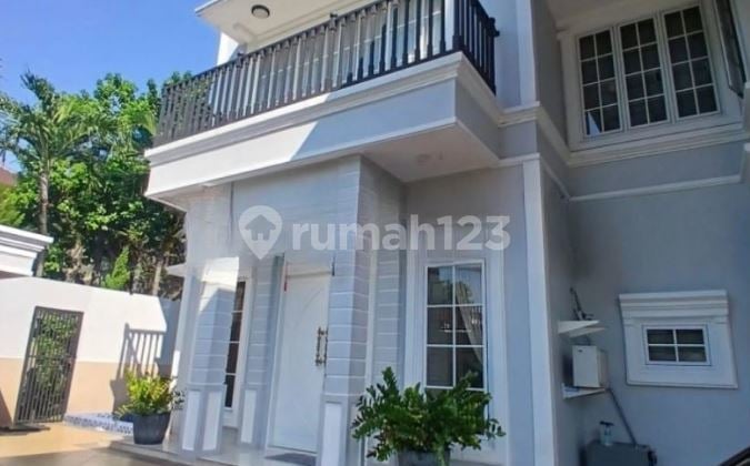 Rumah Taman Grisenda, Pik, 3,5 Lantai, Hoek, Kolam Renang, Dekat Tol Pluit