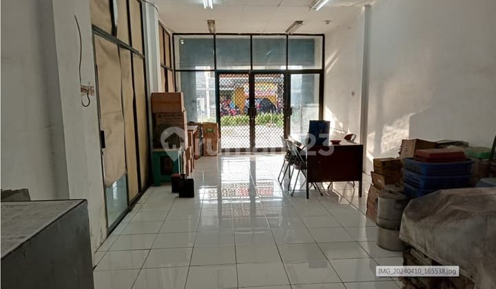 2-Unit Terraced Shop House in Duri Kosambi, 3 Floors, Street Front