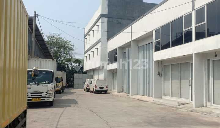 For Rent: 2-Story Warehouse in Jurumudi, Tangerang, Size 10X30, Includes Office, Access for 40 Ft Containers.