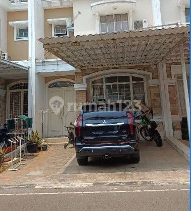 Rumah 2 Lantai di Green Lake City, Cluster West Europe, Semi Furnished, Bagus, Siap Huni