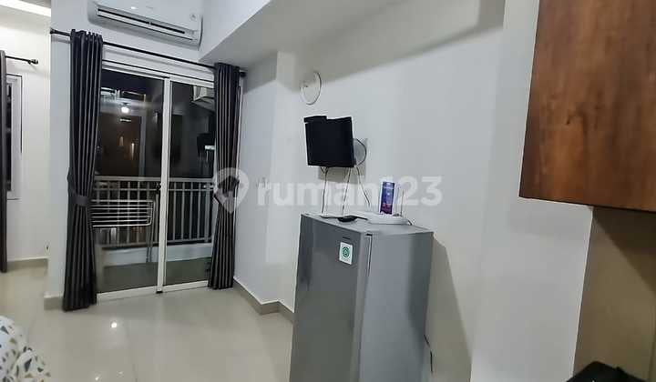 Disewa Apartemen The Nest, Type Studio, View Kolam Renang, Full Furnished