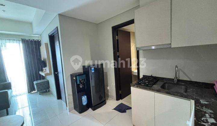 Apartemen Puri Mansion, Tower A, 1 Br, View Kolam Renang, Full Furnished