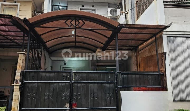 Rumah Metro Permata 1, Semi Furnish, 2 Lantai, Dekat Akses Tol Karang Tengah