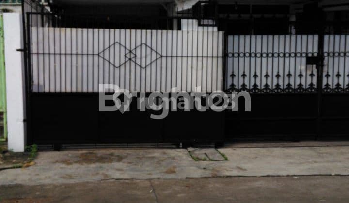 HOUSE IN TAMAN KOTA HOUSING ESTATE