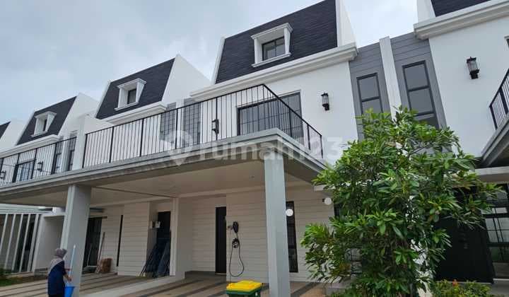 Rumah Di Maison De Wisteria Metland Menteng Cakung Jakarta Timur, Lingkungan Premium & Asri