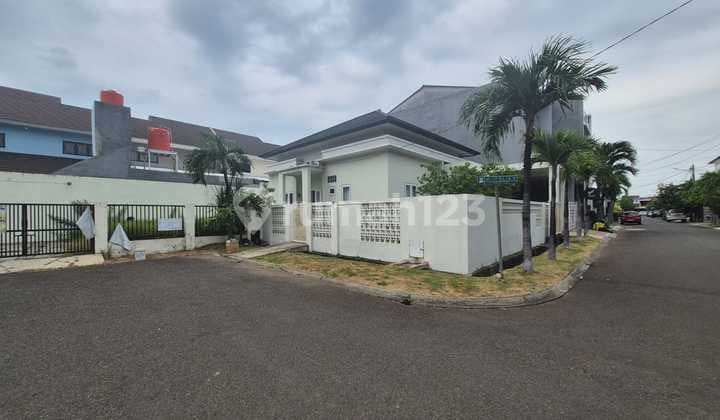 Rumah Bagus di Cluster Ifolia, Harapan Indah