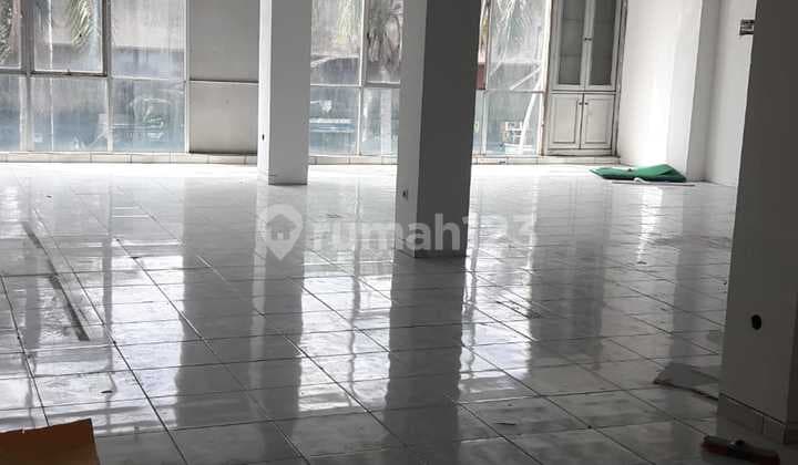 Ruko 4 Lantai Boulevard Raya Kelapa Gading Jakarta Utara