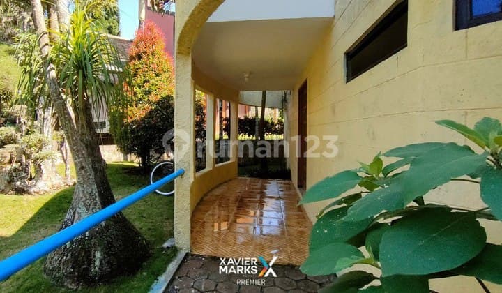 V1 Villa Premium Furnish Taman Luas Asri Di Batu Dekat Wisata