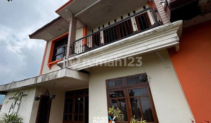 V1 Dijual Rumah Bagus 2 Lantai View Pegunungan di Tulungrejo Batu