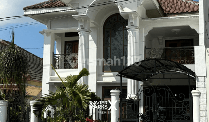 V1 Dijual Rumah 2 Lantai Bagus di Pusat Kota Batu Malang