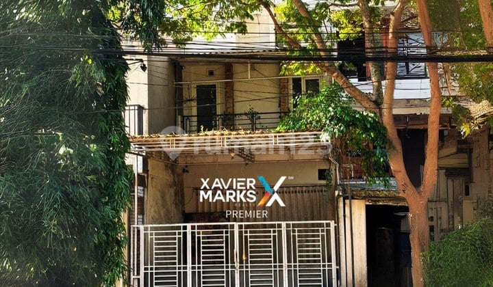 V1 2-Story Shop House For Sale on Jalan Terusan Sulfat, Malang
