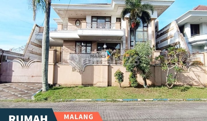Dijual Rumah Mewah Araya Malang Banyak Kamar Siap Huni