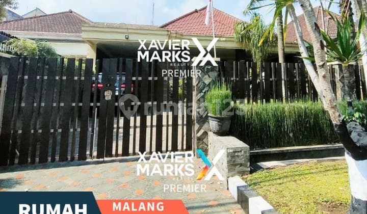 V1 Rumah Klasik Bagus Terawat di Kawasan Komersial Klojen Malang