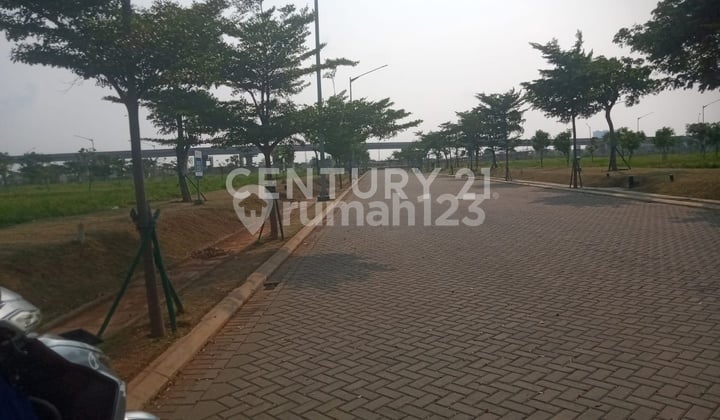 Kavling Komersial Brooklyn Pik2, Selembaran Tangerang