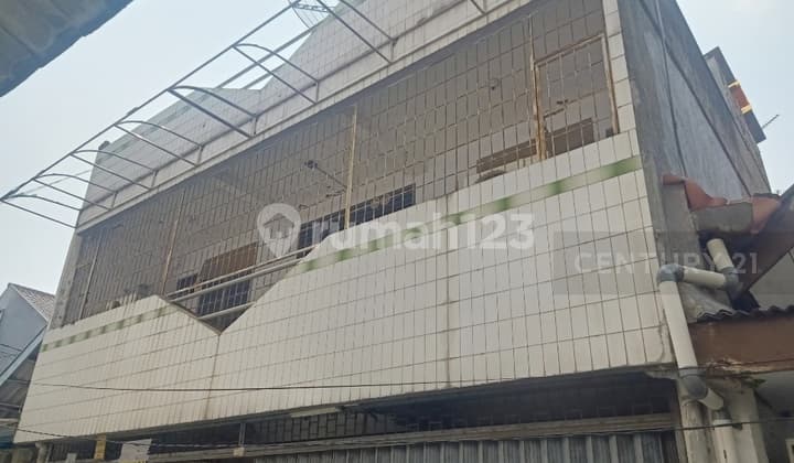 Rumah 2 Lt Di Jemb Gambang 2