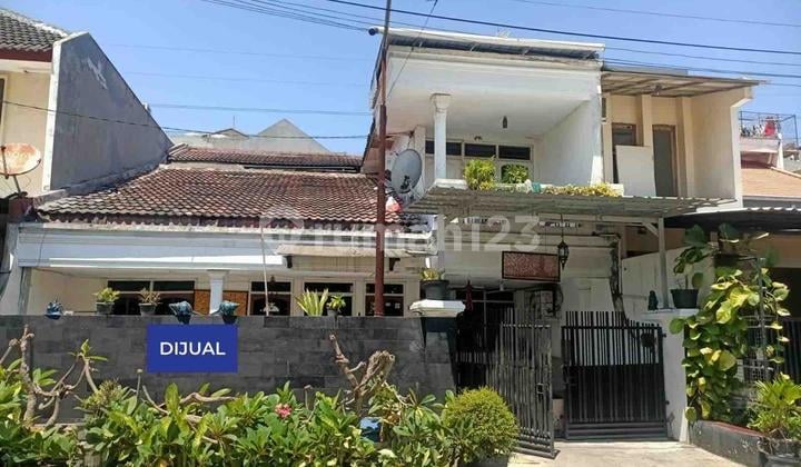Dijual rumah lama hitung tanah Tenggilis Mejoyo Dekat Univ UBAYA