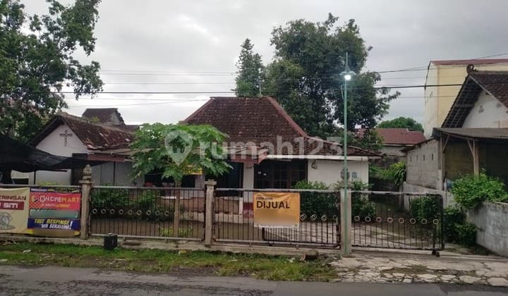 Jual Tanah & Bangunan 512 Meter Persegi Strategis di Kalasan Sleman - Pinggir Jalan Raya Opak.