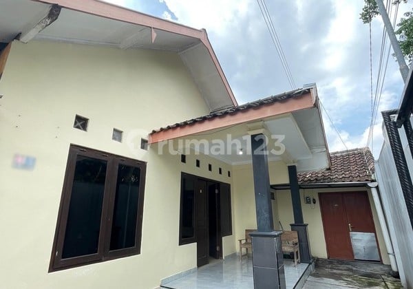 Disewakan Rumah Nyaman & Strategis di Wedomartani Sleman Dekat Berbagai Kampus & Pusat Kuliner