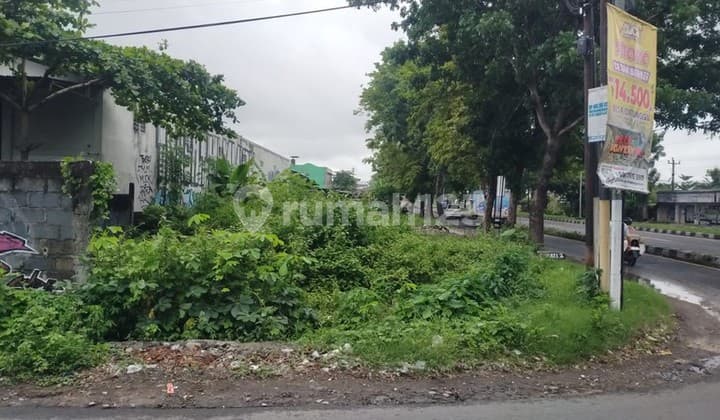 Tanah Sangat Strategis 703 Meter Persegi di Tirtonirmolo, Kasihan, Bantul