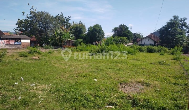Strategic Land on the Southern Ring Road Ready to Build in Singosaren, Banguntapan, Bantul