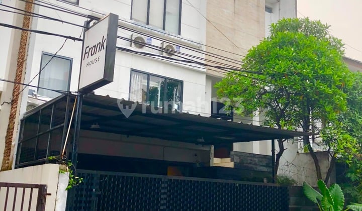 Dijual Bangunan Beserta Bisnisnya, Tinggal Meneruskan di Setra Duta Bandung