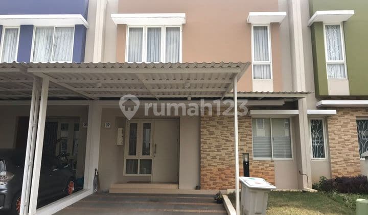 Rumah 2 Lantai di Cluster Thomson Scientia Gading Serpong