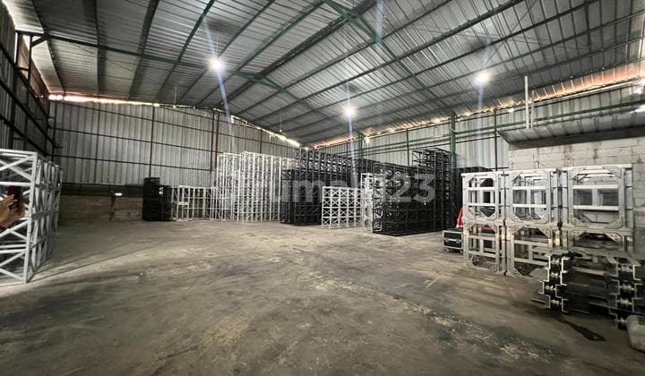 Tanah Seluas 800 M Jalan Raya Rawa Buntu SHM Pinggir Jalan Besar.