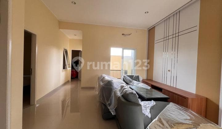 Rumah Bagus 2Lt Strategis di Cluster Beryl Gading Serpong