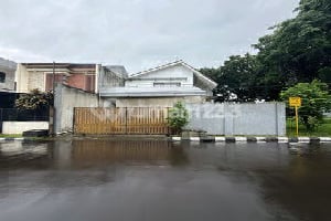 Price Drop Well-Maintained House Near Park Within Cluster in Sector 6