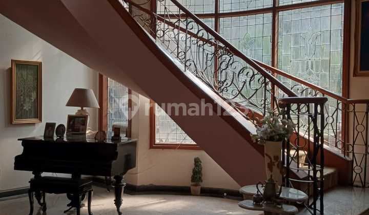 RUMAH FULL JATI DI LOKASI STRATEGIS DI CIPETE JAKARTA SELATAN